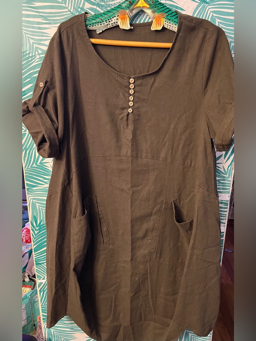 Casual Short-Sleeve Scoop Neck Tunic Dress in Olive Green linen & cotton blend M